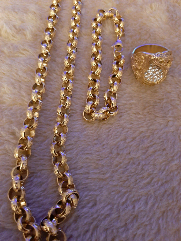18ct gold dipped belcher set and ring 